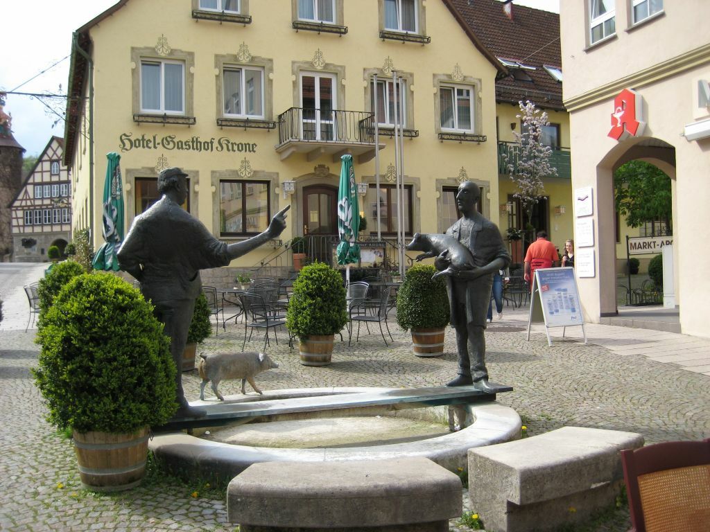 Hotel Gasthof Krone Niederstetten Exterior photo